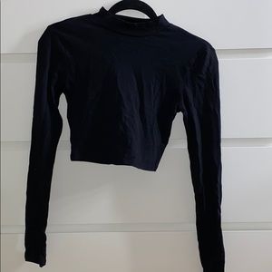 Black Long Sleeve Crop Top